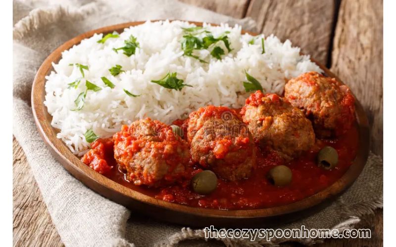 Greek‑Style Rice Bake with Chicken, Olives & Tomatoes recipe Look